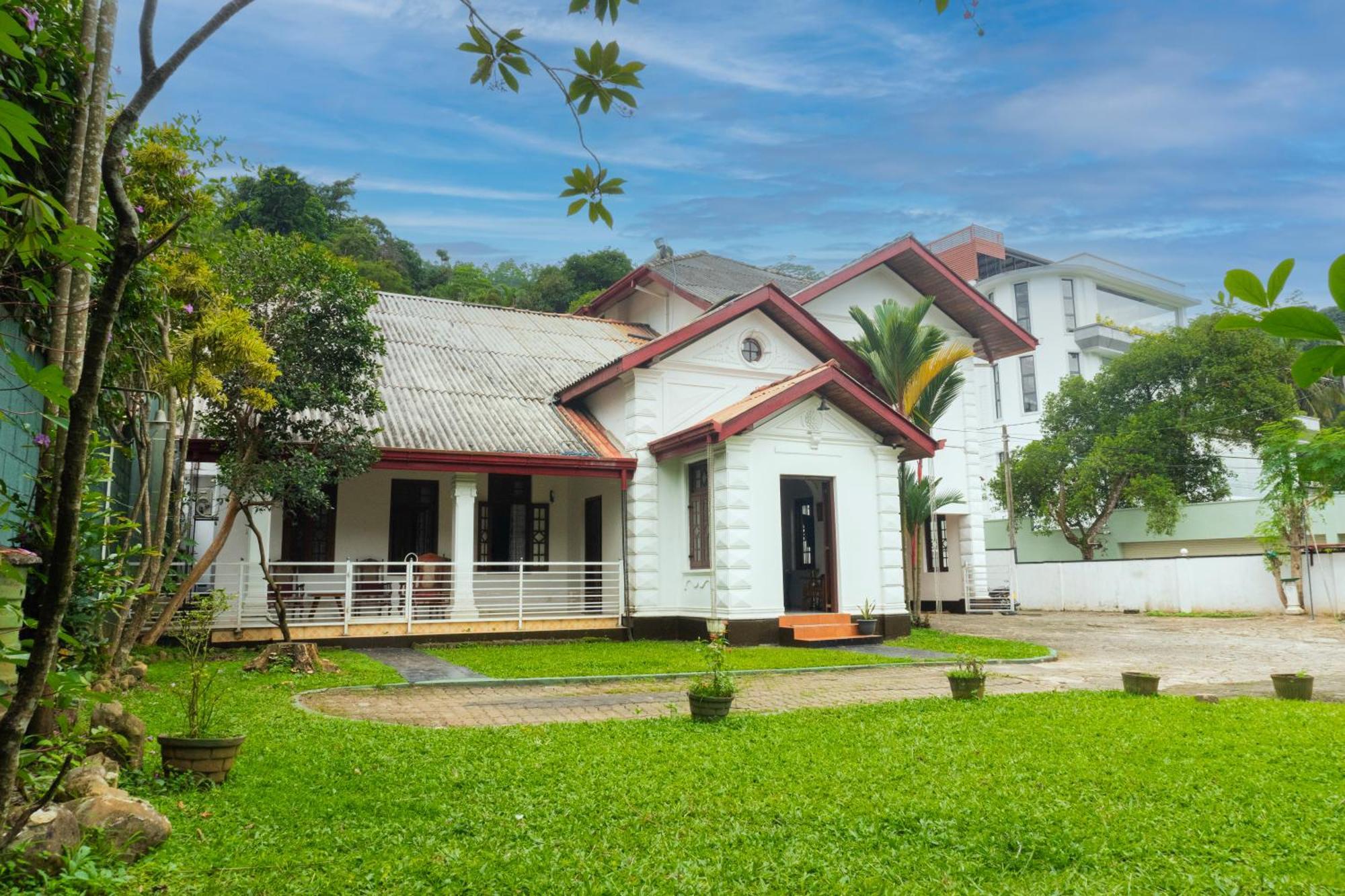 Antique Tourist Lodge Kandy Zewnętrze zdjęcie